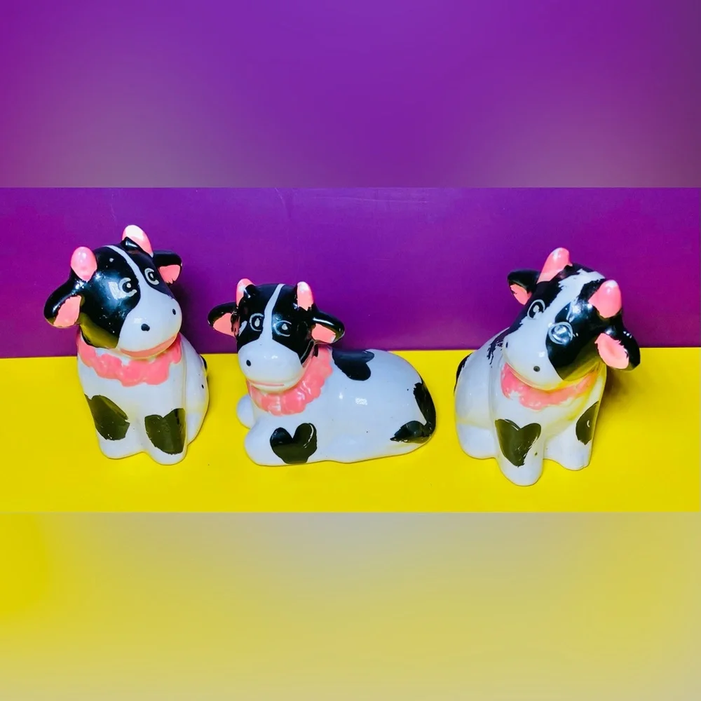 Vintage Set of 3‎ Glossy Hand Painted Ceramic Cows Country Farm Figurines
